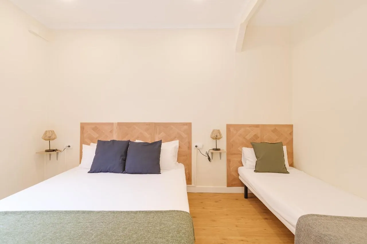 Cool&Colorful Centric Apartment Barcelona 0*,  Spain