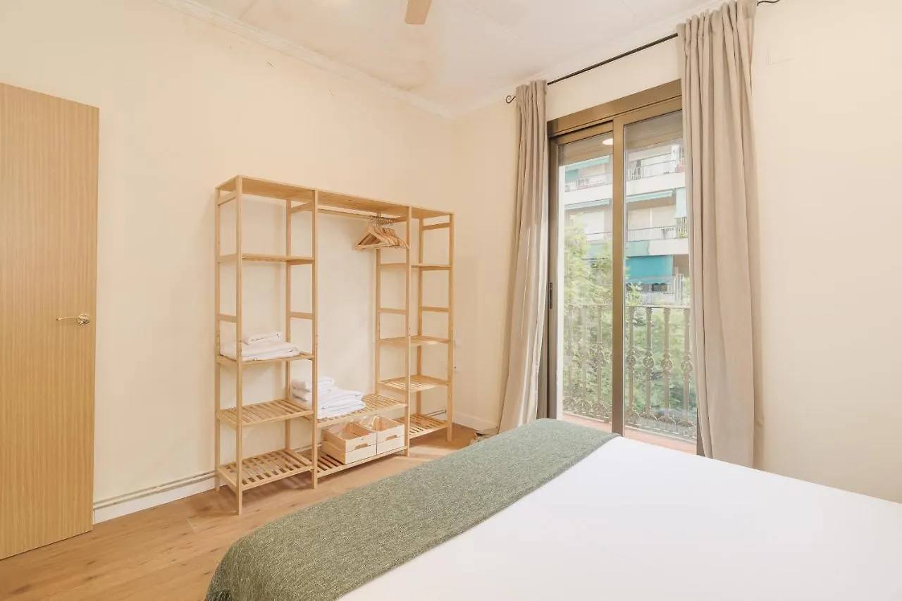 Cool&Colorful Centric Apartment Barcelona