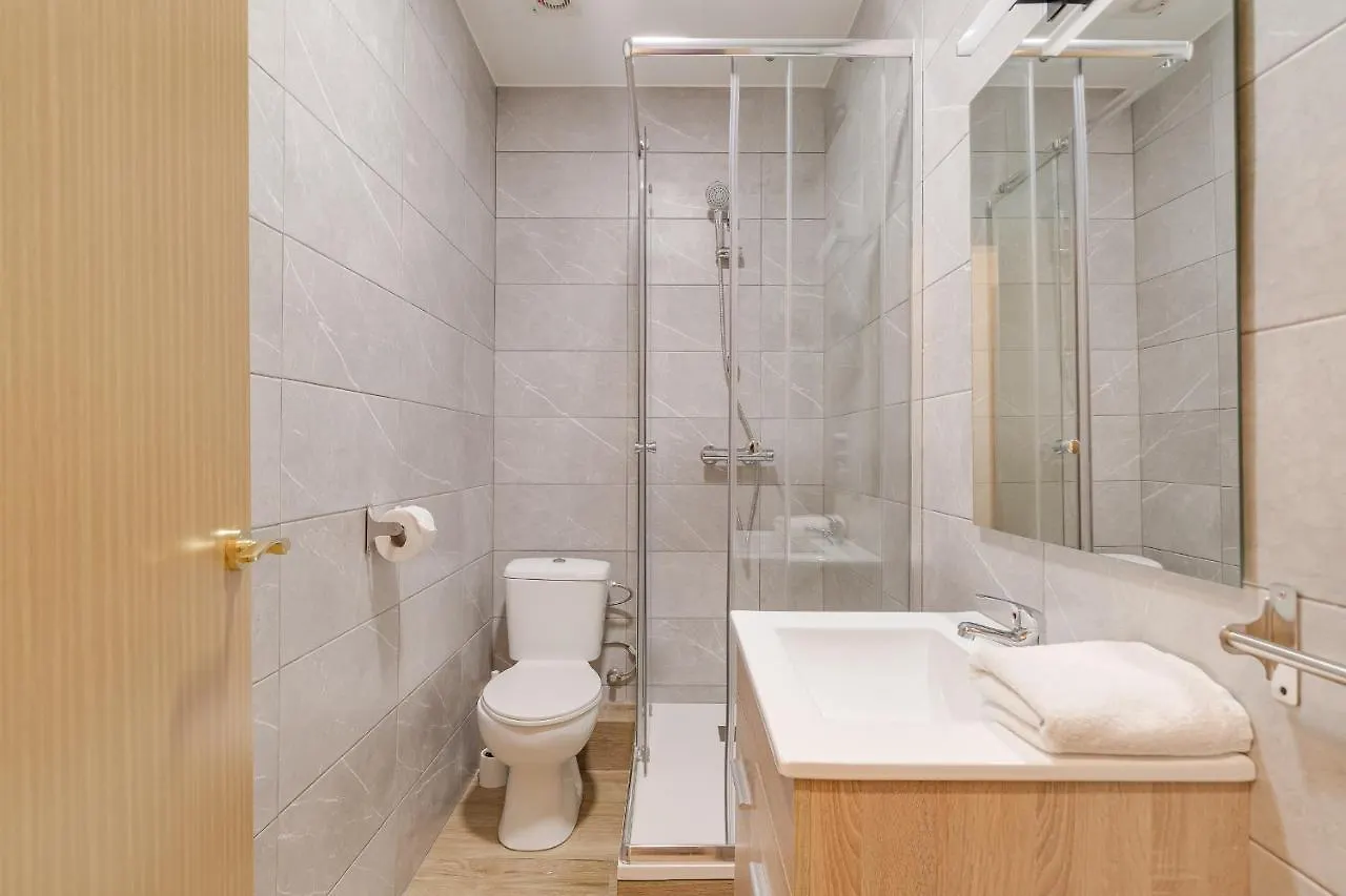 Cool&Colorful Centric Apartment Barcelona