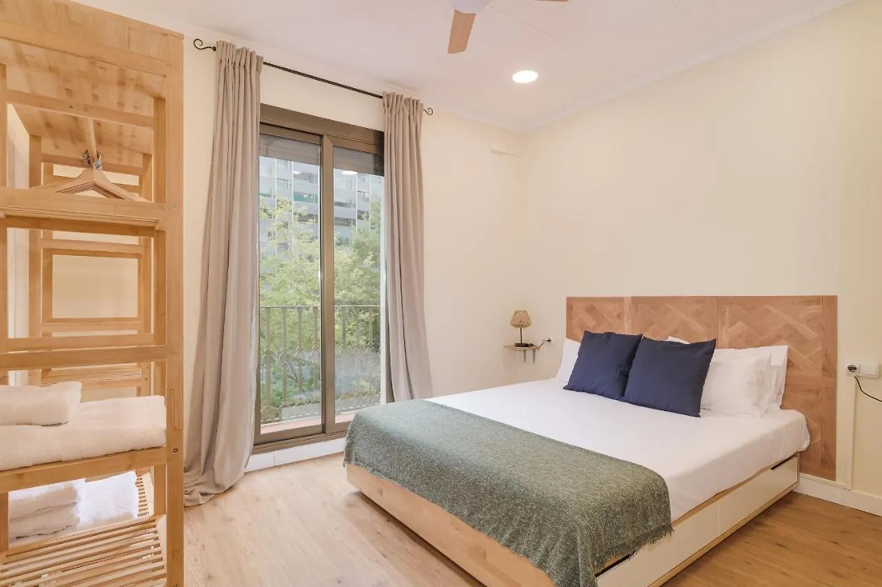 Cool&Colorful Centric Apartment Barcelona